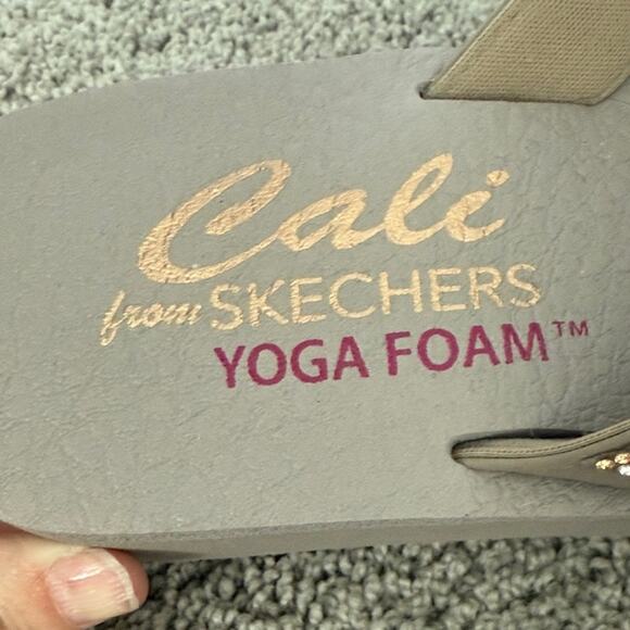 Skechers Women's Beige Sandals with Sparkling Accents - Picture 5 of 6